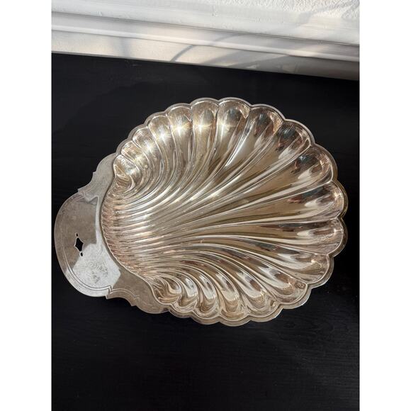 Vintage Large Silver Plated Scalloped Shell Tray - Picture 2 of 7